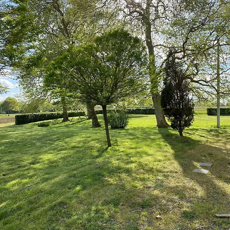 Domaine De Beauregard Castandet