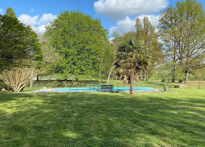 Domaine De Beauregard Hébergement de vacances Castandet